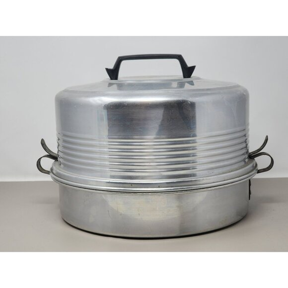Vntg Regal Cake Pie Carry Serve Aluminum Deep‎ Locking Lid Handle USA - Picture 1 of 16